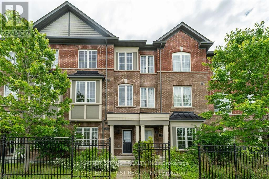 183 Harding Park Street, Newmarket, ON, L3Y 0E3 - 31