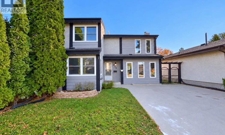 859 Athlone Drive N