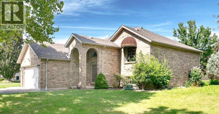 938 Imperial, Windsor, ON, N9G 2T2