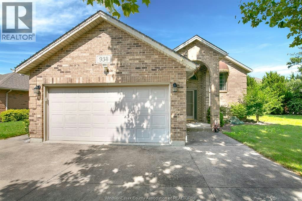 938 Imperial, Windsor, ON, N9G 2T2 - 2
