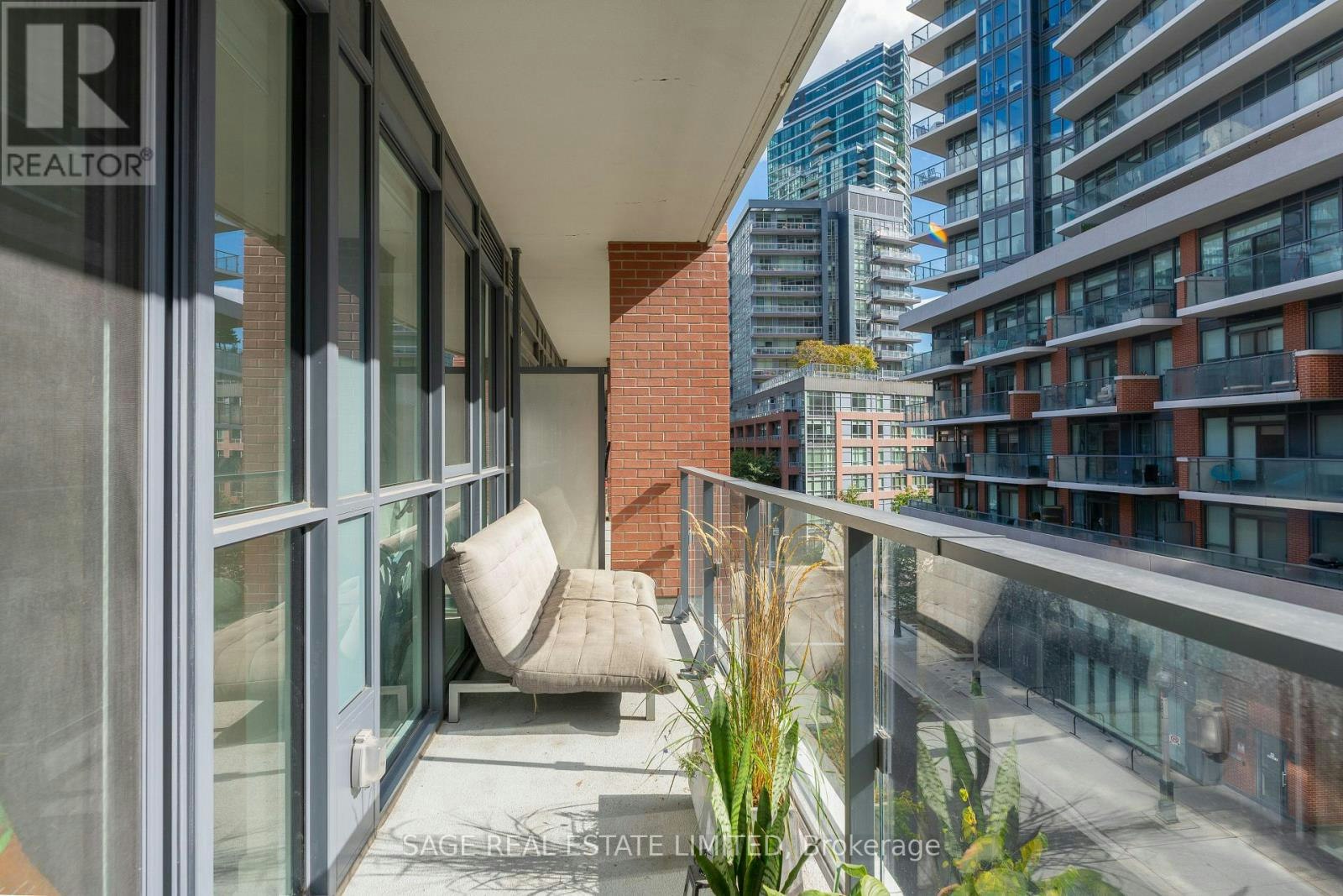 519-50 Bruyeres Mews, Toronto, ON, M5V 0H8 - 19