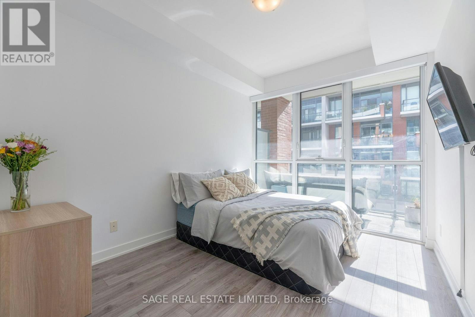 519-50 Bruyeres Mews, Toronto, ON, M5V 0H8 - 11
