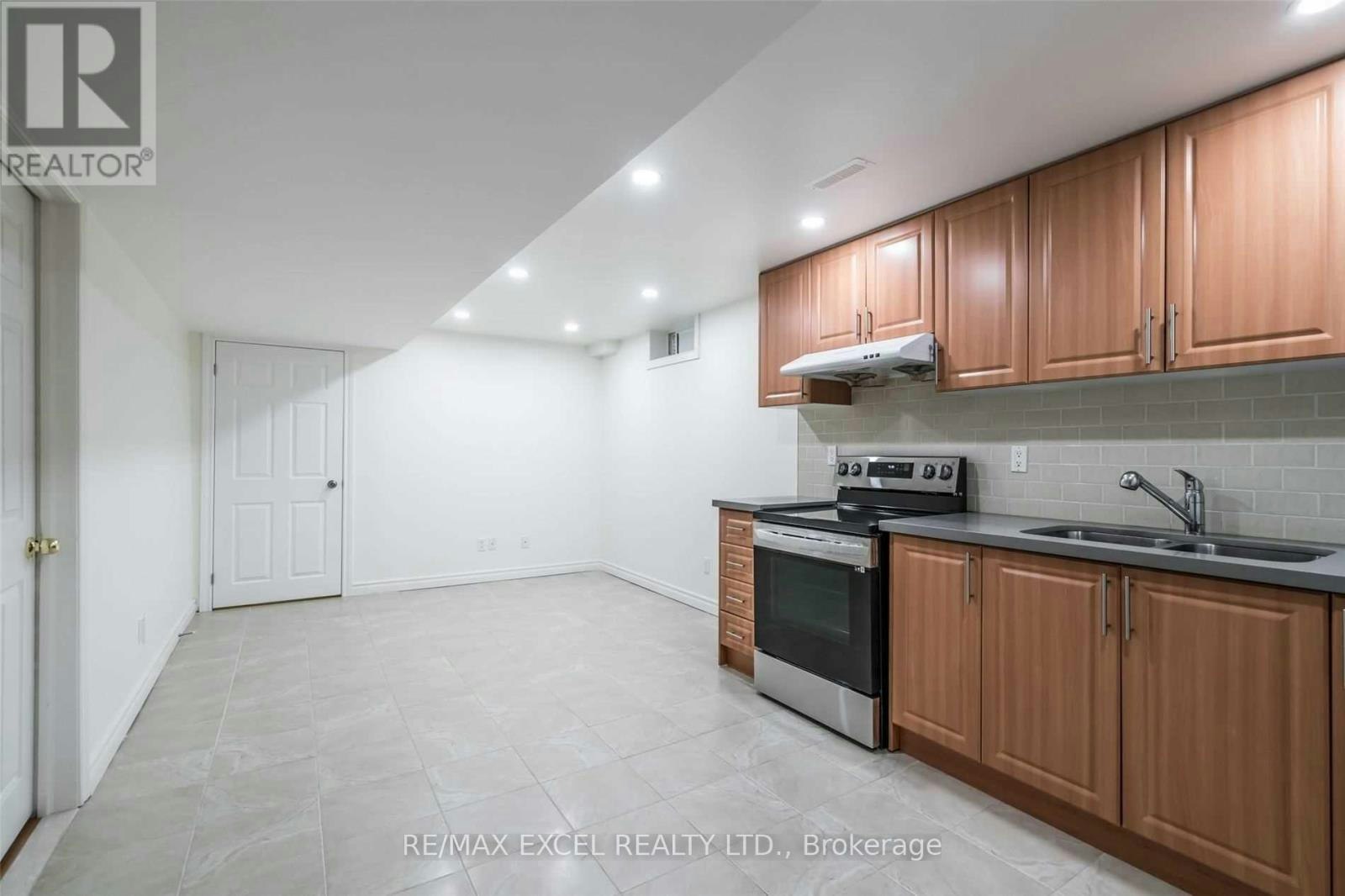 BSMT-125 Mary Pearson Drive, Markham, ON, L3S 3E9