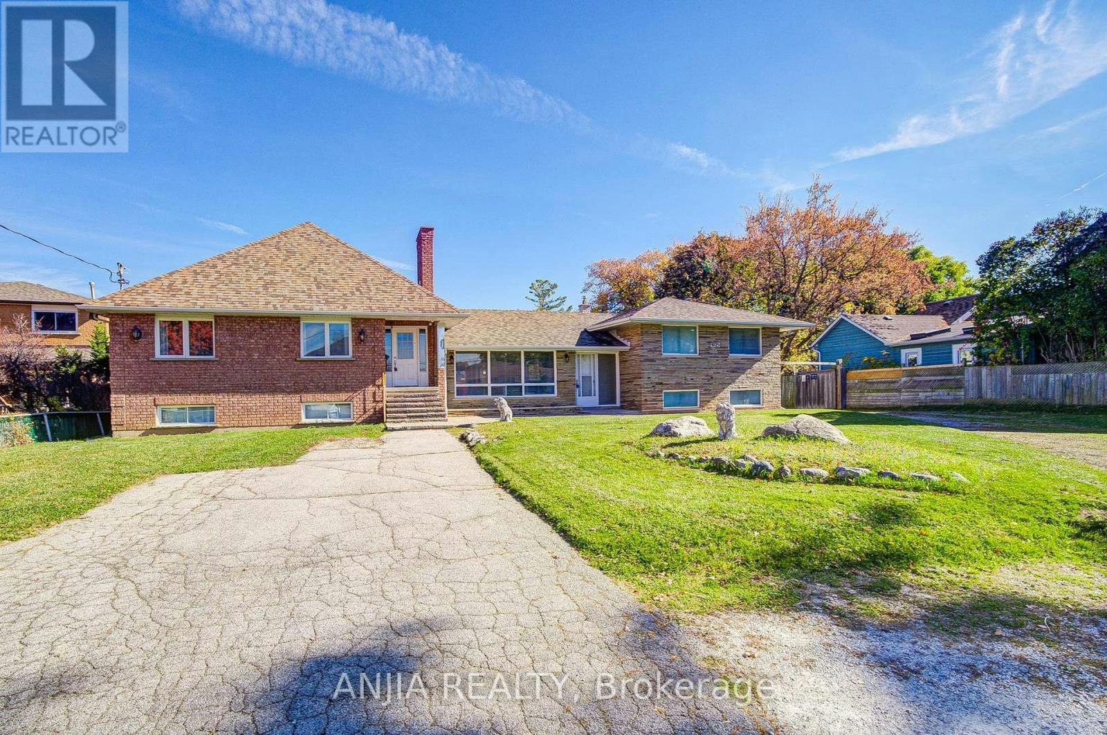 9725 Keele Street, Vaughan, ON, L6A 3Y5