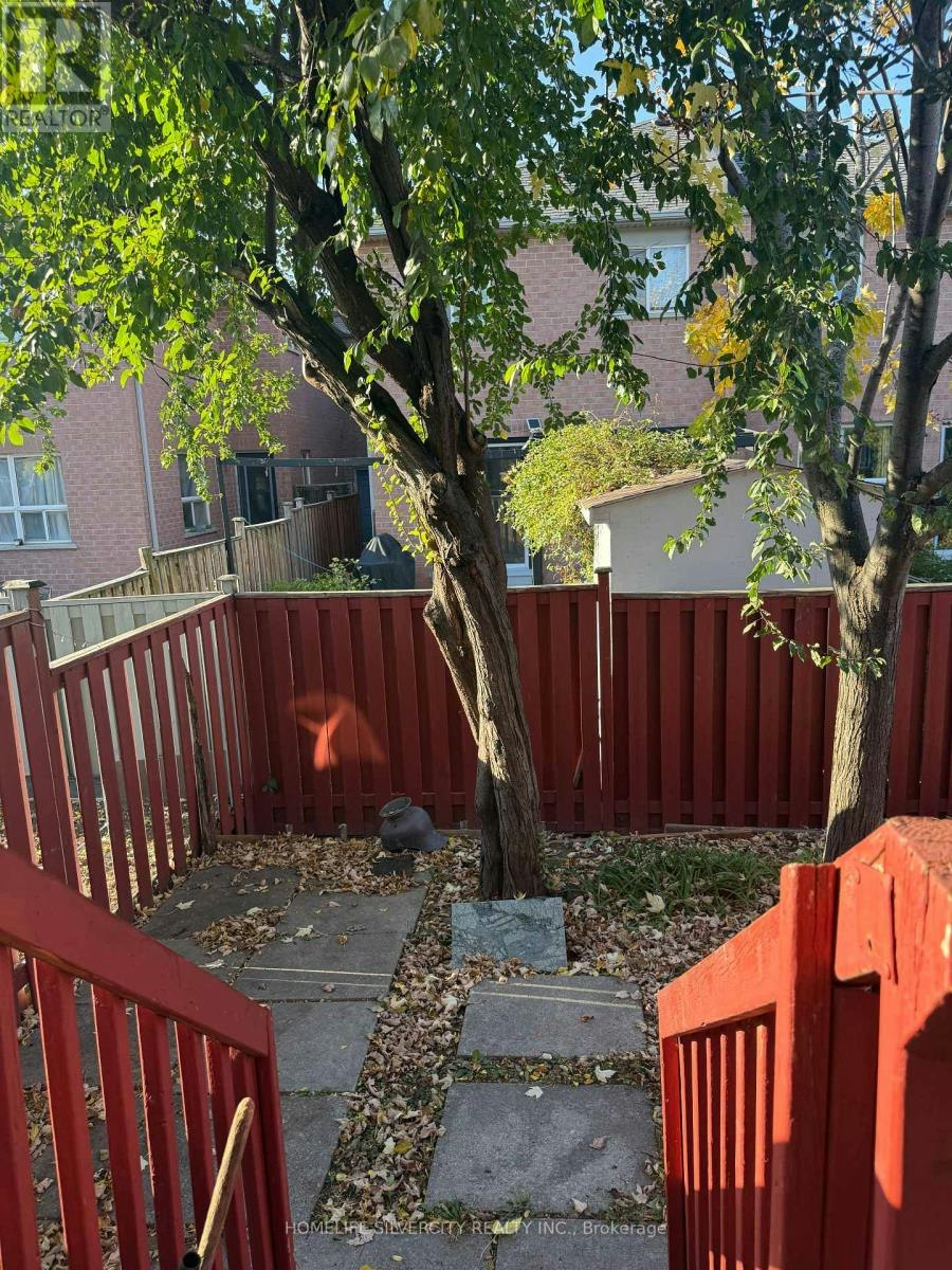 6 Eastview Gate, Brampton, ON, L6P 1M6 - 13