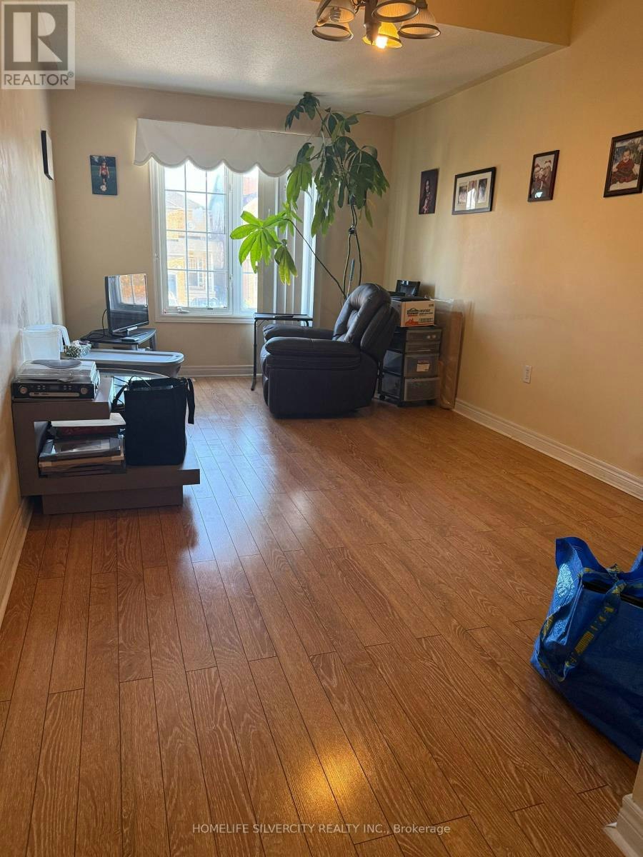 6 Eastview Gate, Brampton, ON, L6P 1M6 - 2