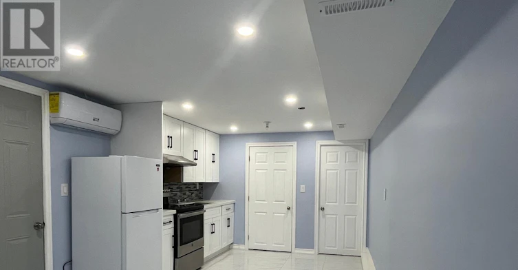 STUDIO-818 Garth Street, Hamilton, ON, L9C 4K5