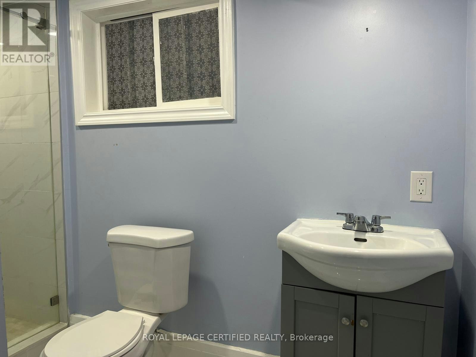 STUDIO-818 Garth Street, Hamilton, ON, L9C 4K5 - 4