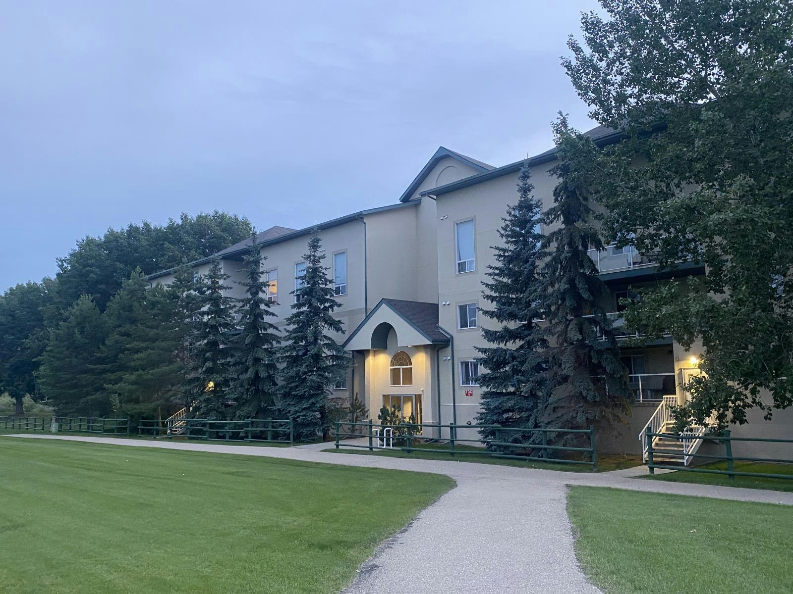 260 Lewis Estates Boulevard, Edmonton, AB, T5T 3Y4