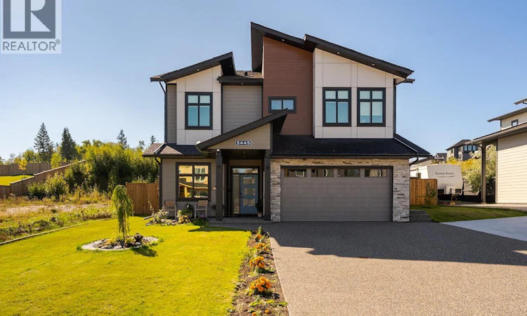 3445 Munro Way