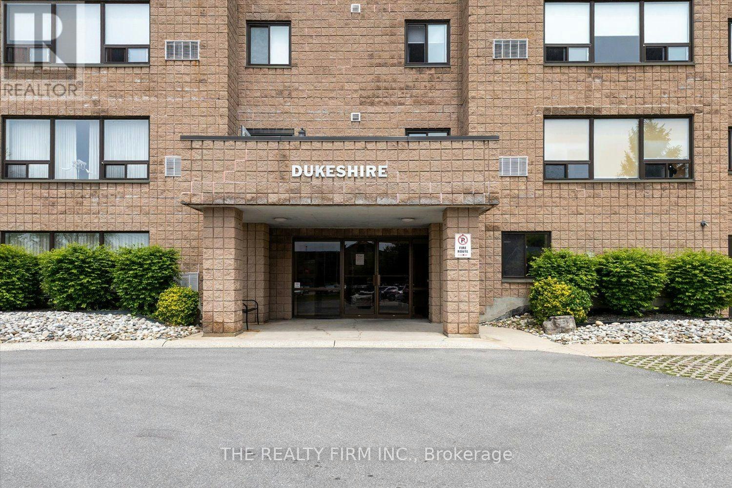 207-220 Duke Street, Strathroy, ON, N7G 1S3