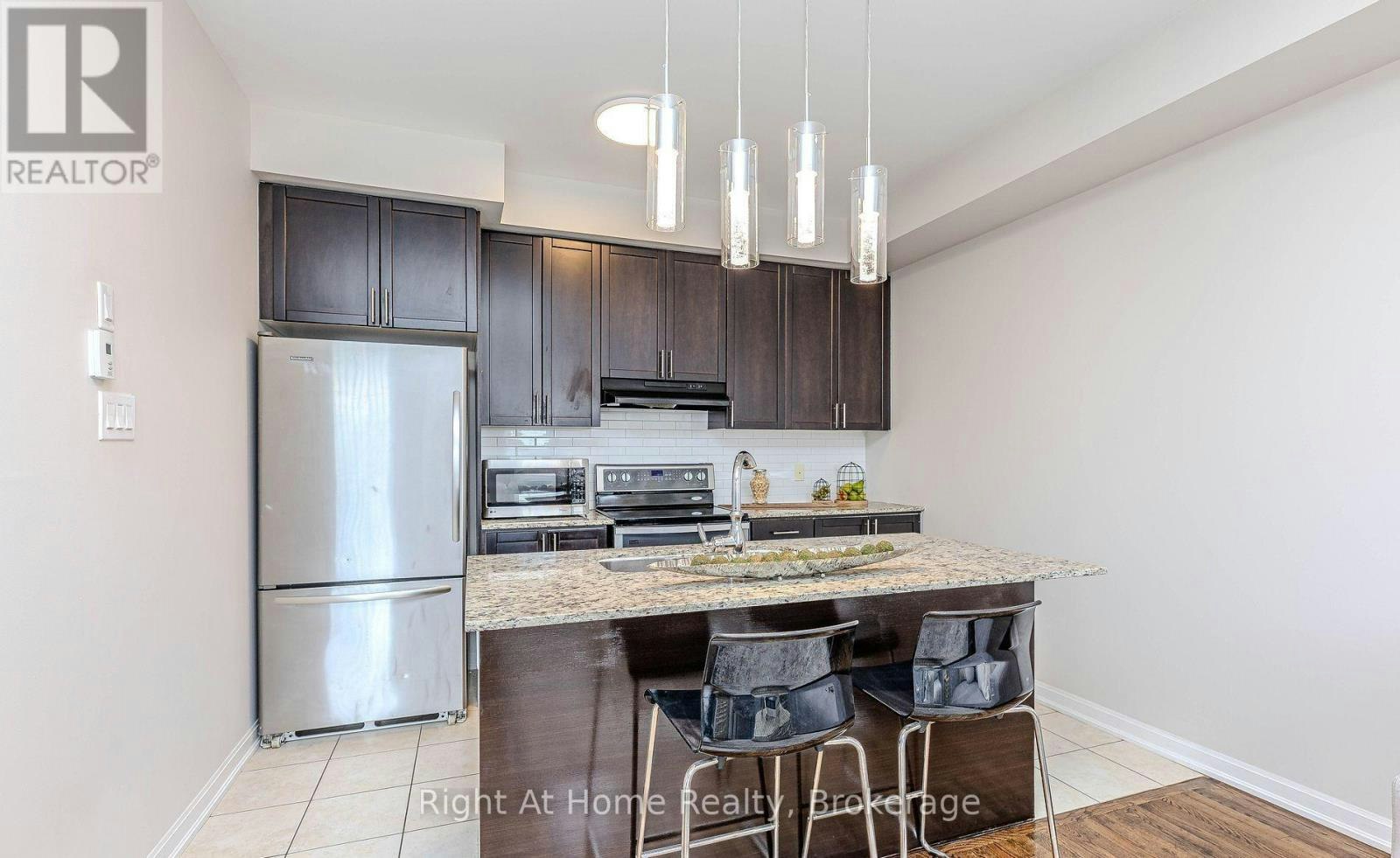 146-165 Hampshire Way, Milton, ON, L9T 8M7 - 8