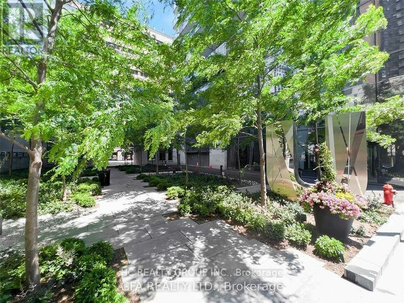 3203-65 St Mary Street, Toronto, ON, M5S 0A6 - 14