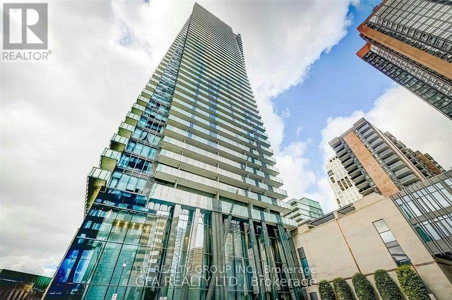 3203-65 St Mary Street, Toronto, ON, M5S 0A6