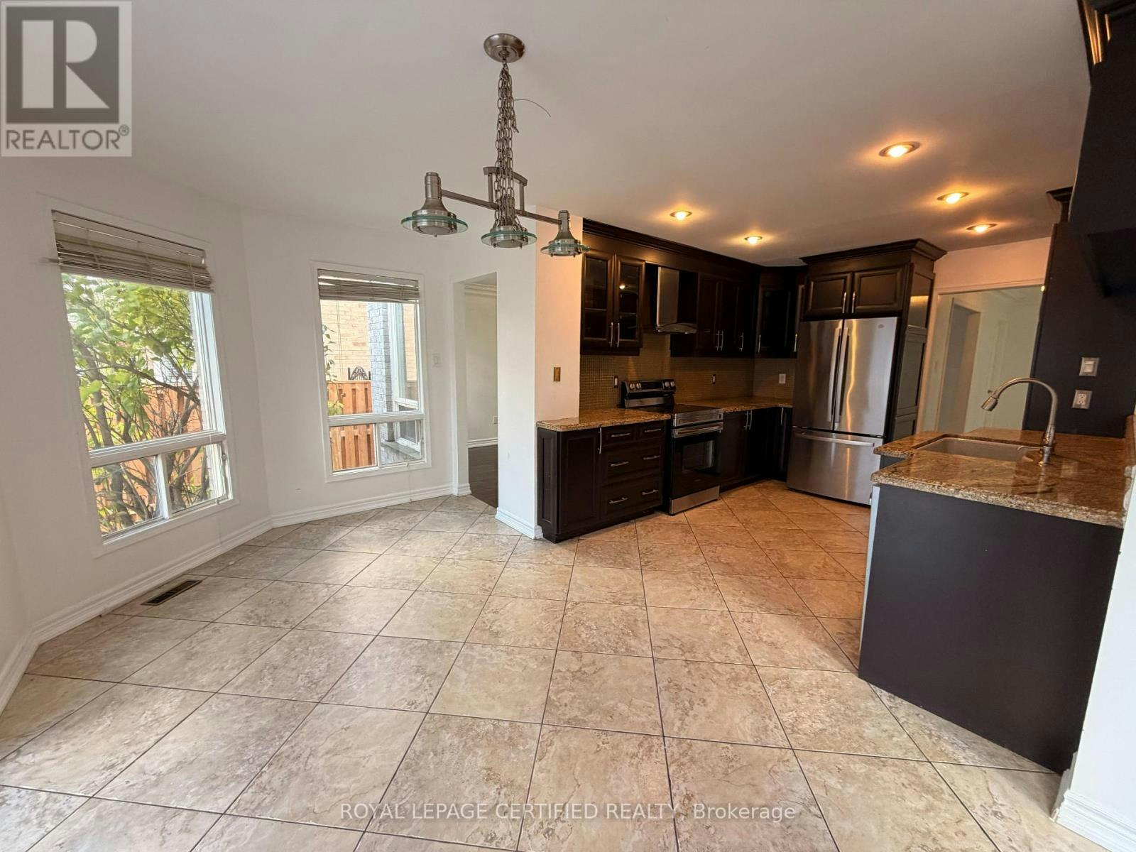 1561 Wintergrove Gardens, Mississauga, ON, L5M 3Z9 - 18
