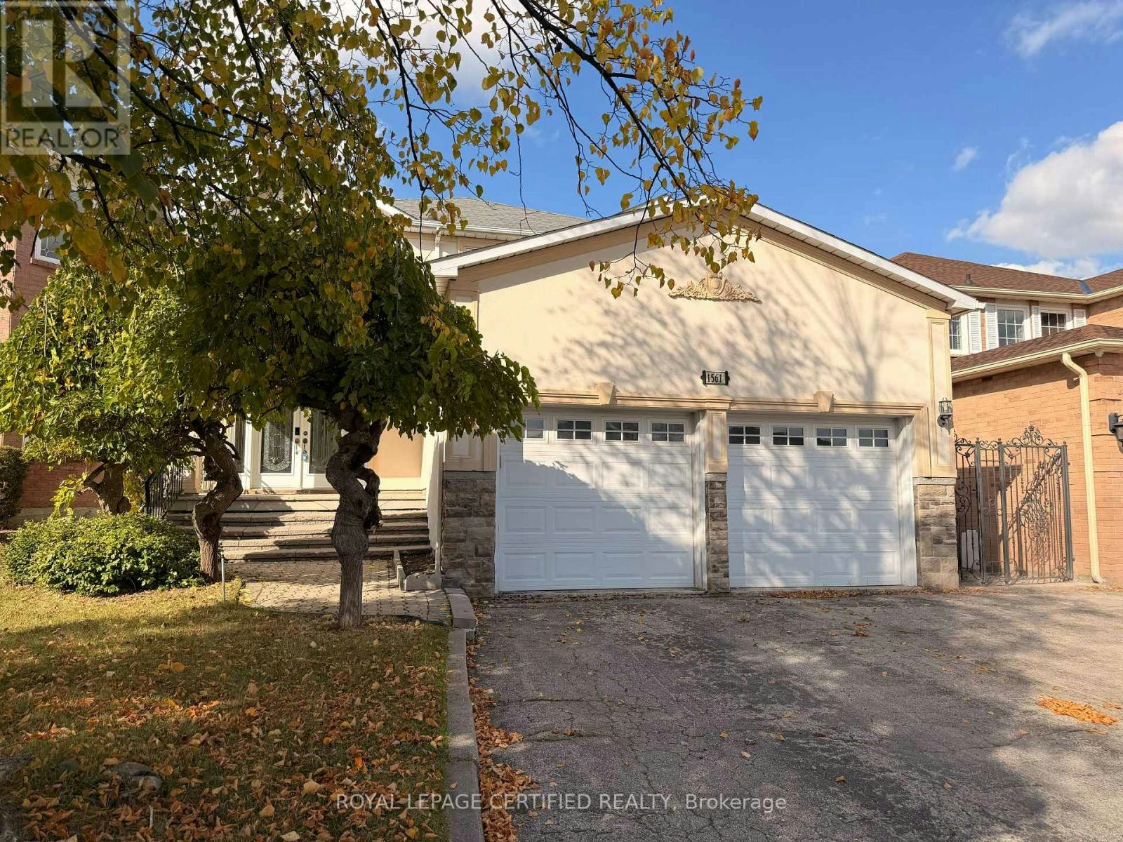 1561 Wintergrove Gardens, Mississauga, ON, L5M 3Z9 - 2