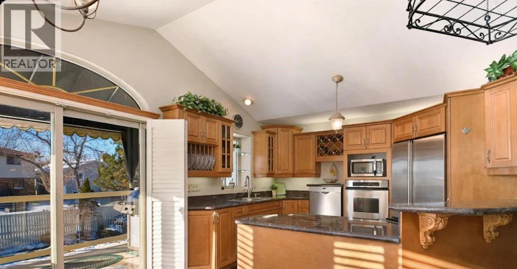 UPPER-555 Revland Drive, Tecumseh, ON, N8N 4T2 - 5