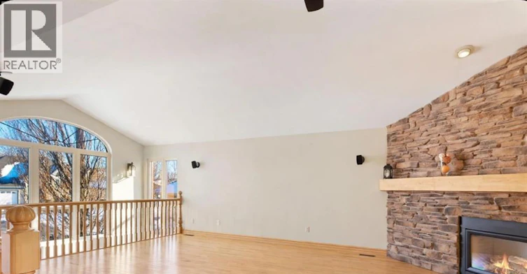 UPPER-555 Revland Drive, Tecumseh, ON, N8N 4T2 - 2
