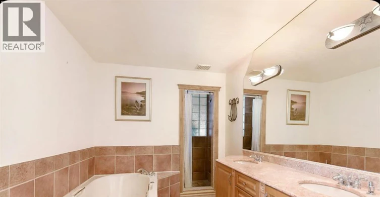UPPER-555 Revland Drive, Tecumseh, ON, N8N 4T2 - 12