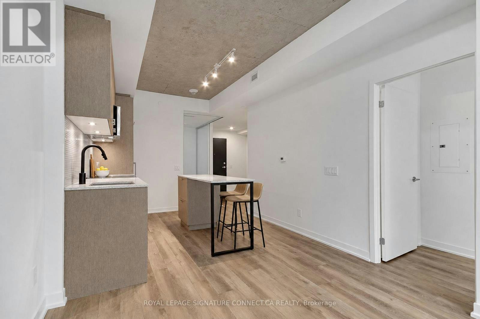 410-1808 St Clair Avenue, Toronto, ON, M6N 0C1 - 5