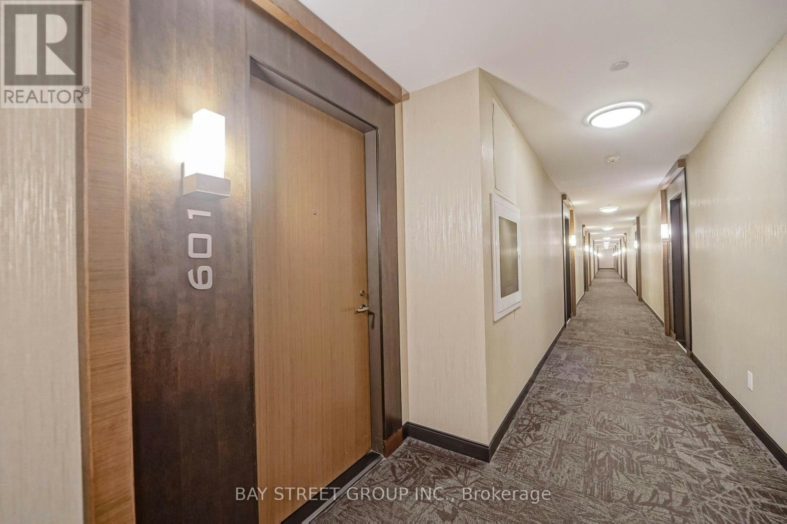 601-8228 Birchmount Road, Markham, ON, L3R 1A6 - 2