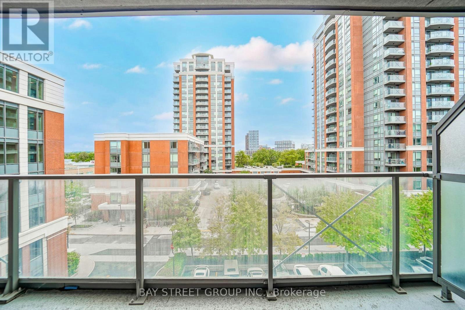 601-8228 Birchmount Road, Markham, ON, L3R 1A6 - 19