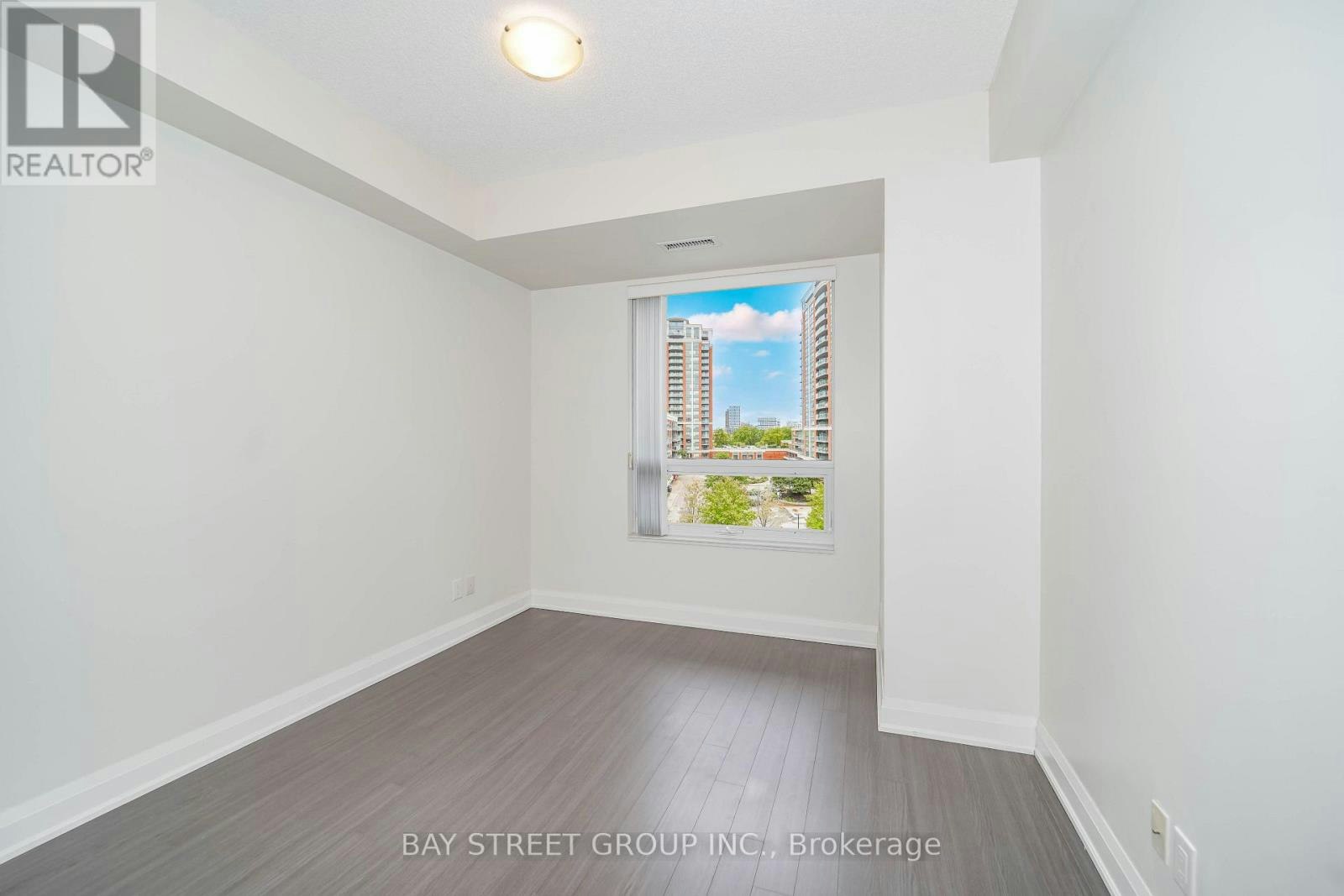 601-8228 Birchmount Road, Markham, ON, L3R 1A6 - 15