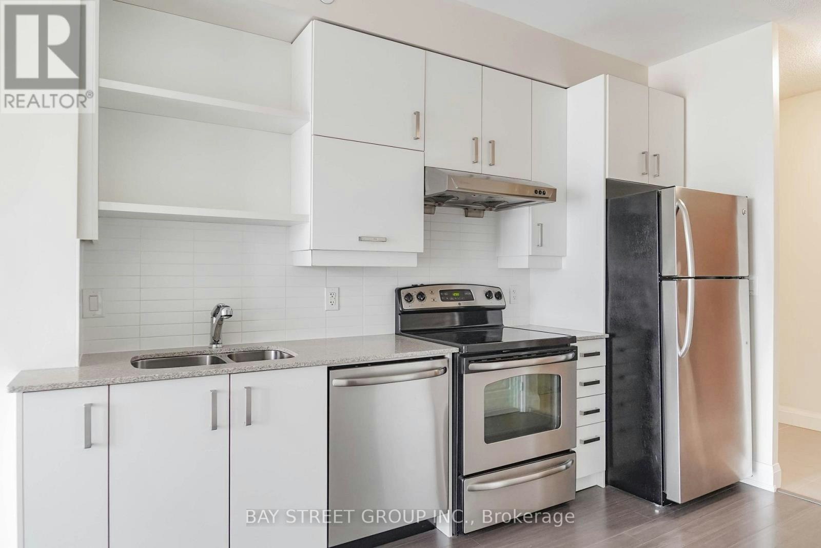 601-8228 Birchmount Road, Markham, ON, L3R 1A6 - 11