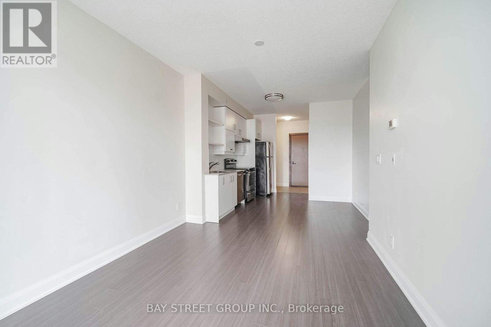 601-8228 Birchmount Road, Markham, ON, L3R 1A6 - 7