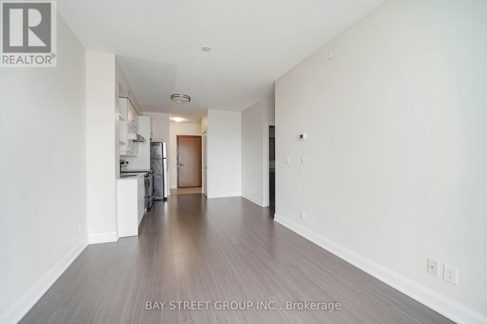 601-8228 Birchmount Road, Markham, ON, L3R 1A6 - 8