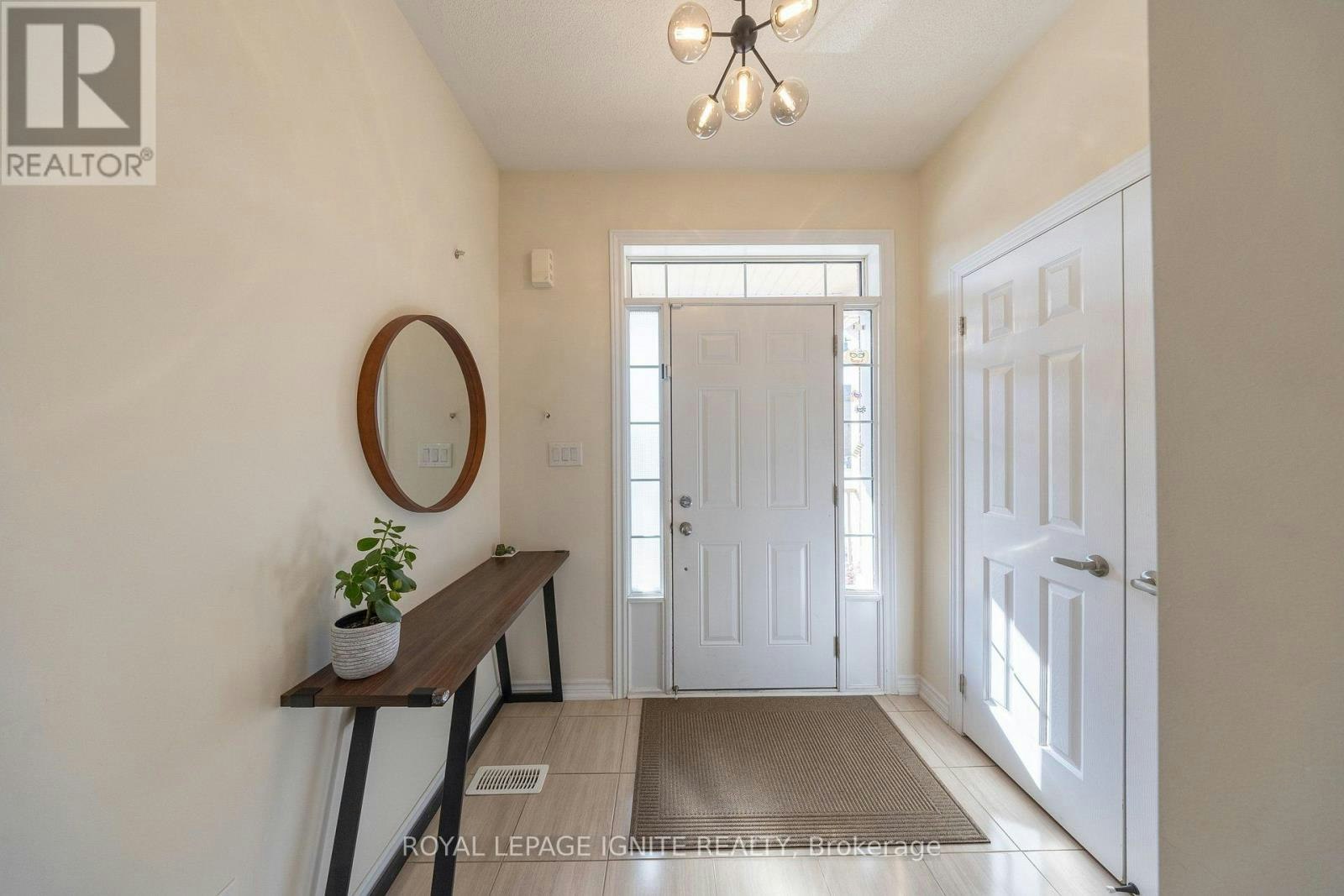 21 Sail Road, Brampton, ON, L7A 4W7 - 4