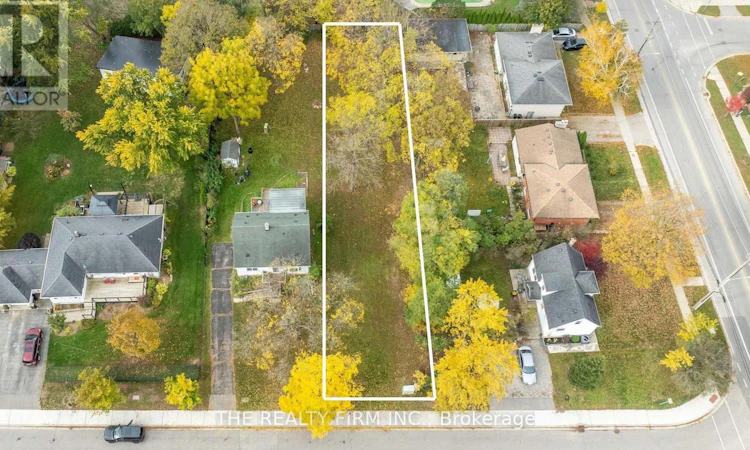 383 Kenmore Place