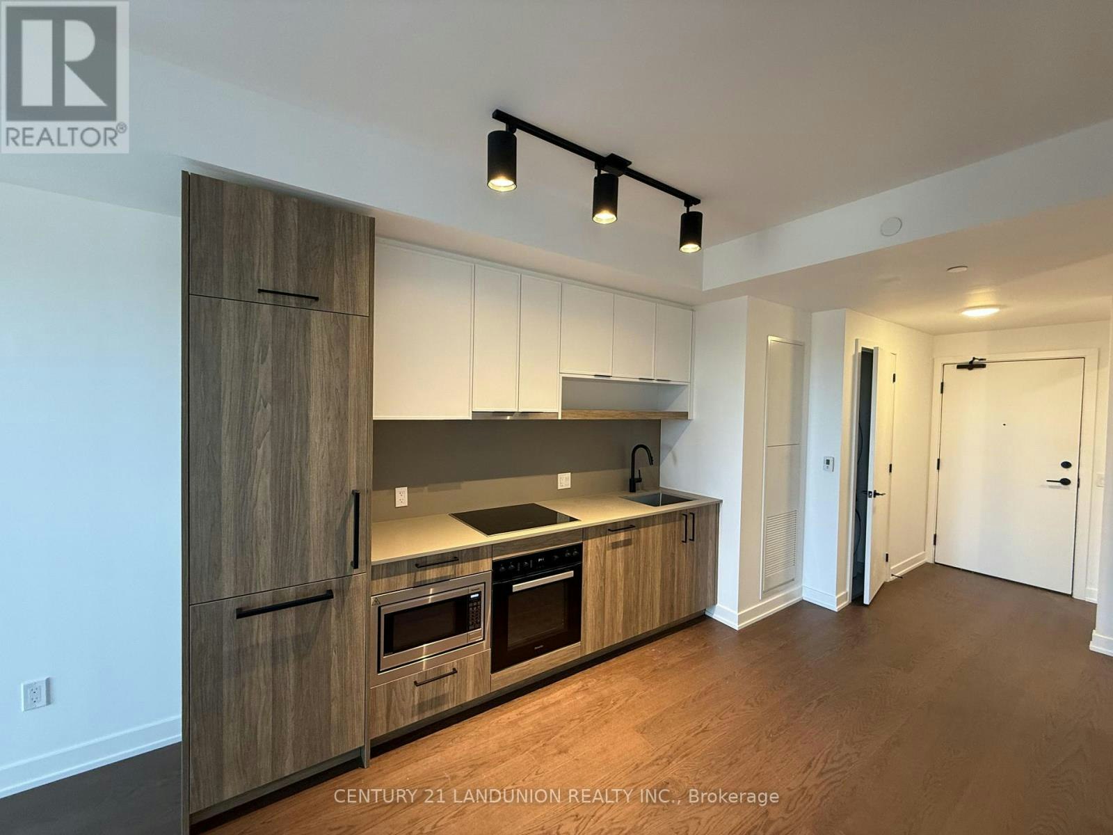 1619-89 Montclair Avenue, Toronto, ON, M5P 1P5 - 3
