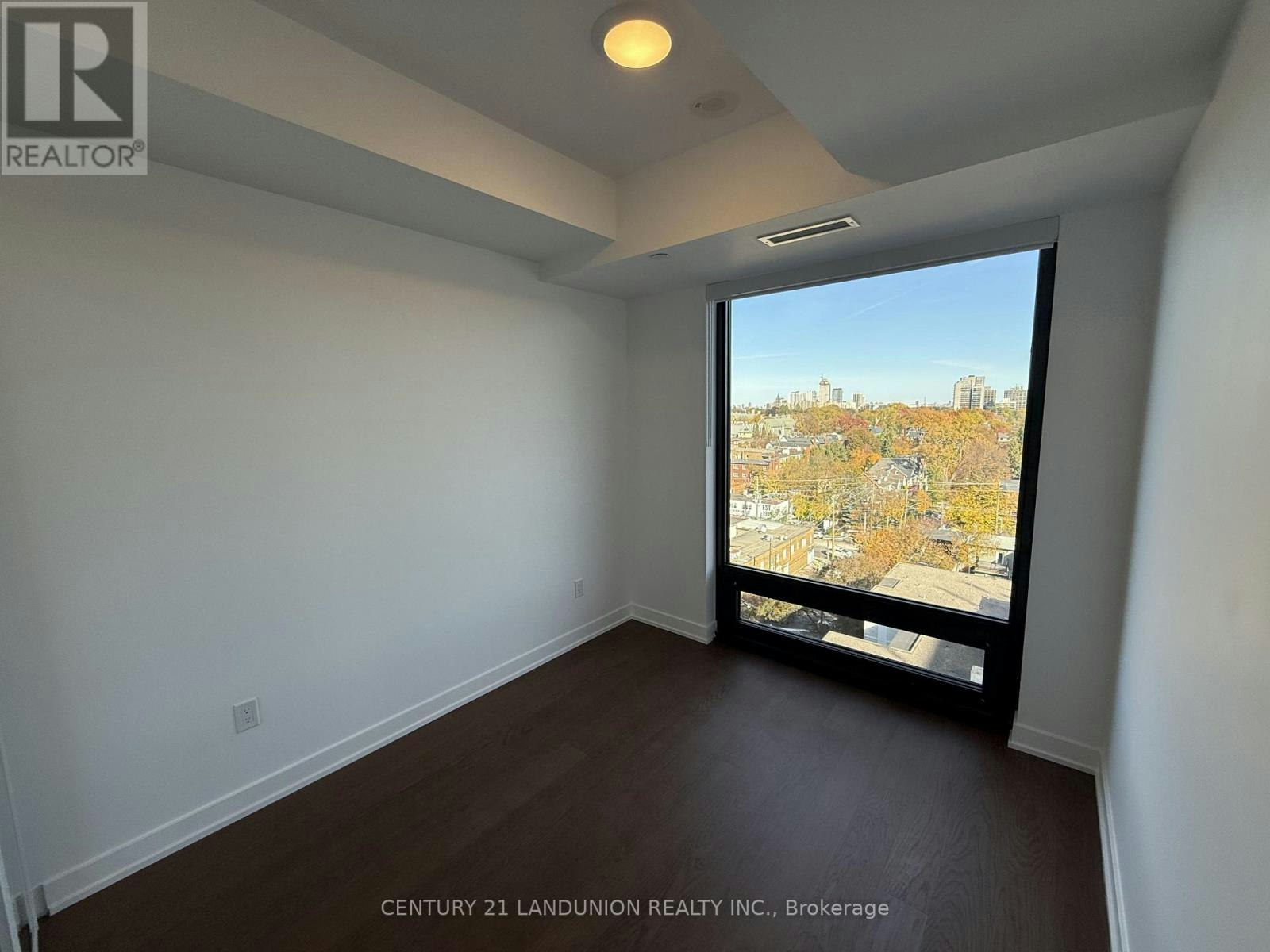 1619-89 Montclair Avenue, Toronto, ON, M5P 1P5 - 6