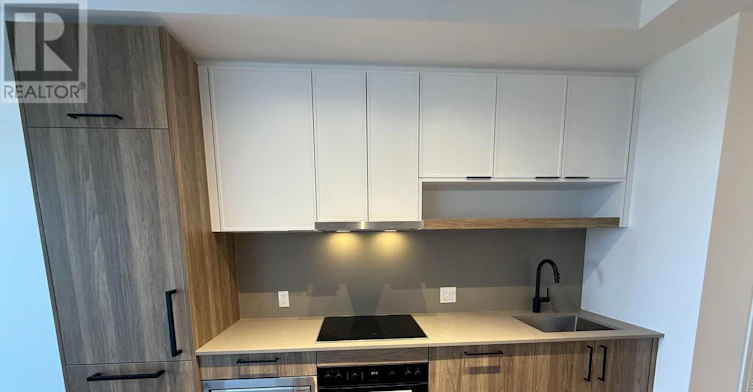 1619-89 Montclair Avenue, Toronto, ON, M5P 1P5 - 2