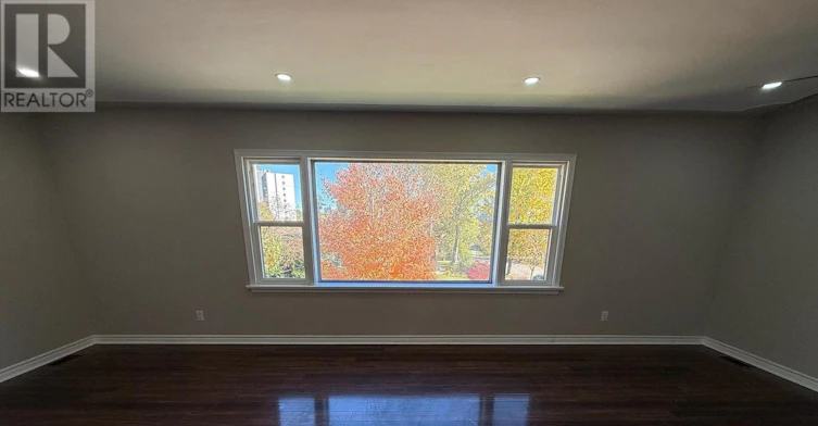 3-7 Balmoral Drive, Kitchener, ON, N2M 2J7 - 3