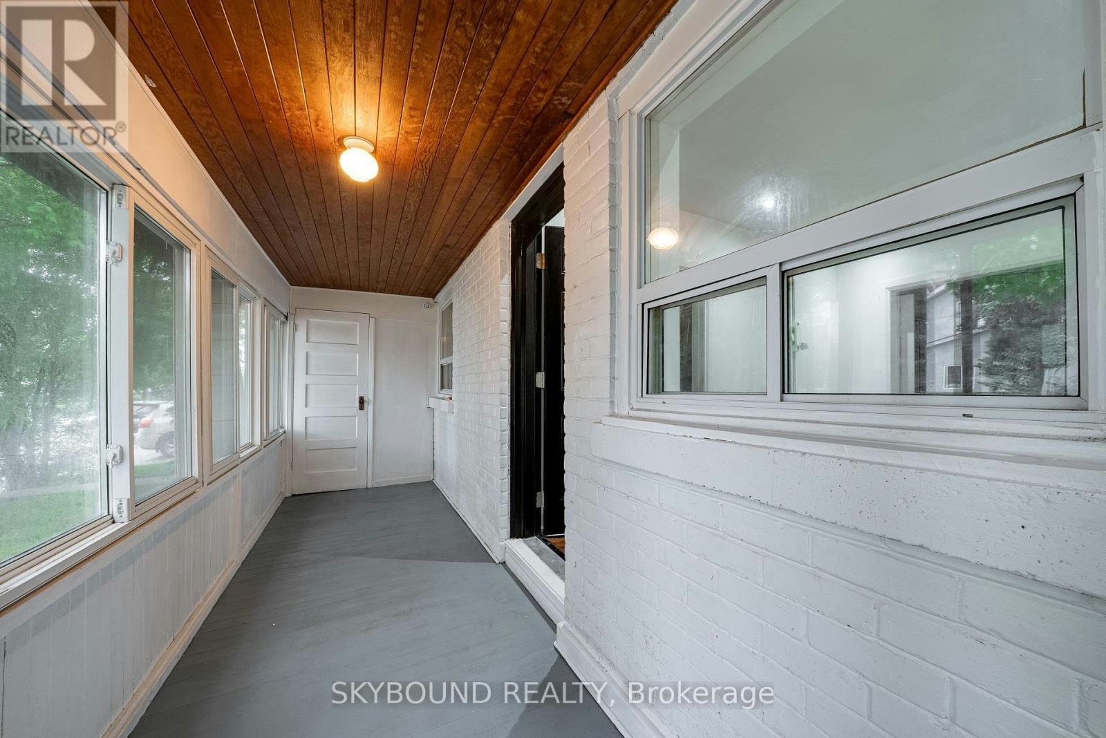 43 Craydon Avenue, Toronto, ON, M6M 2C8 - 4
