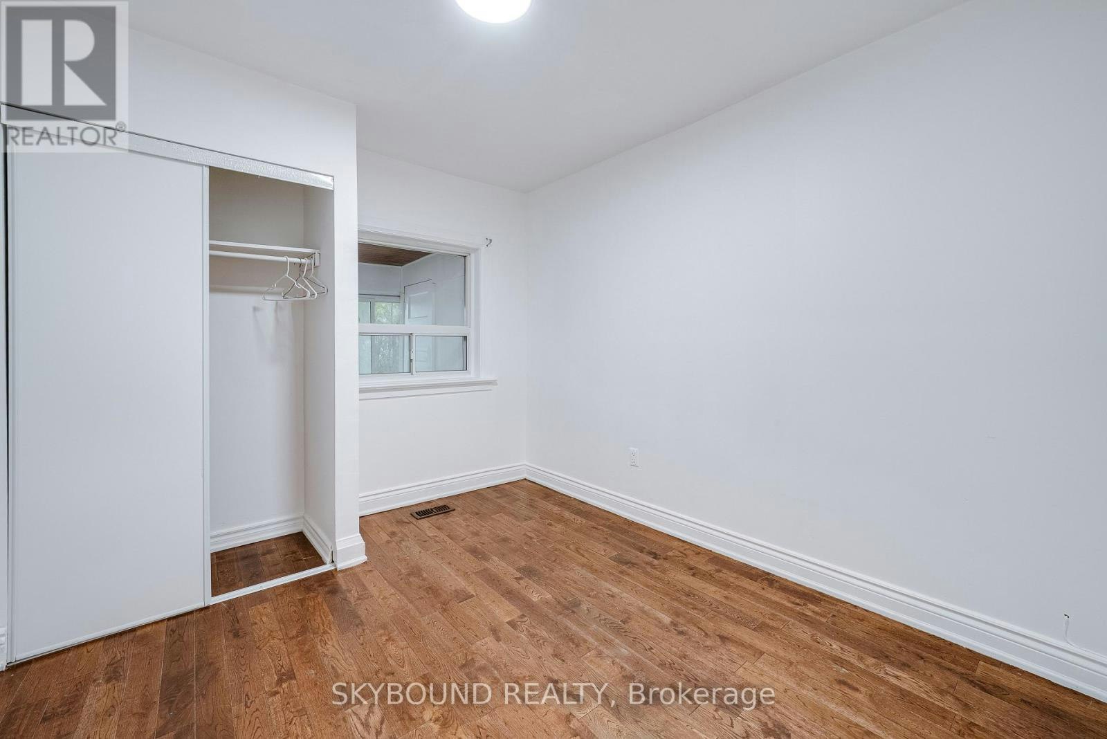 43 Craydon Avenue, Toronto, ON, M6M 2C8 - 10