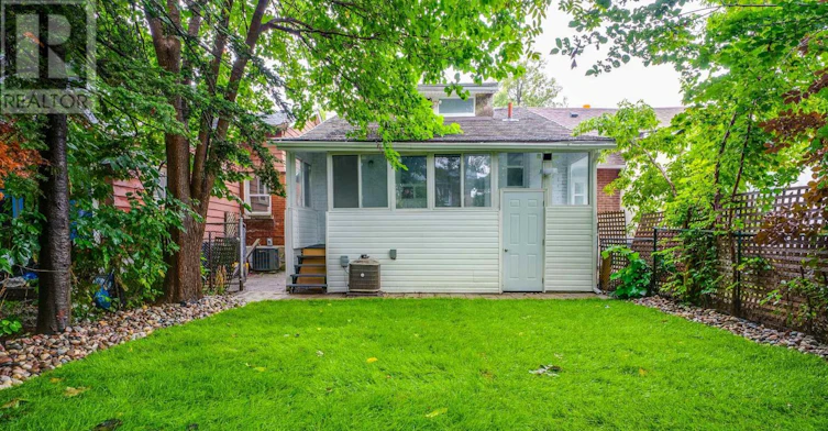 43 Craydon Avenue, Toronto, ON, M6M 2C8 - 26