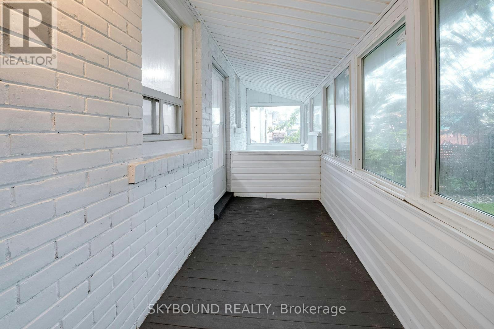 43 Craydon Avenue, Toronto, ON, M6M 2C8 - 37