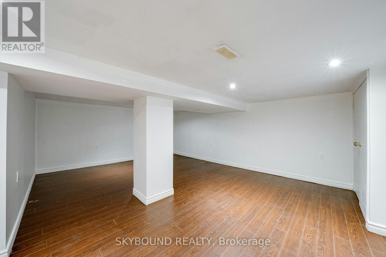 43 Craydon Avenue, Toronto, ON, M6M 2C8 - 31