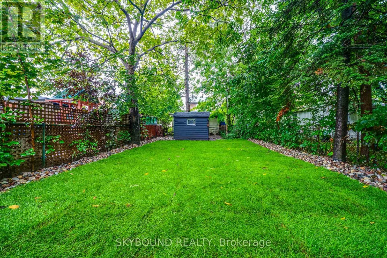 43 Craydon Avenue, Toronto, ON, M6M 2C8 - 28