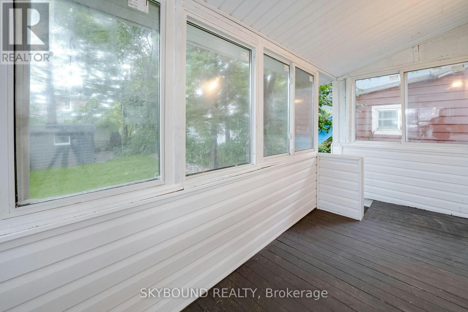 43 Craydon Avenue, Toronto, ON, M6M 2C8 - 33