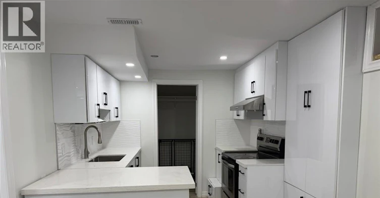 32 Orchid Crescent, Kitchener, ON, N2E 3N3 - 3