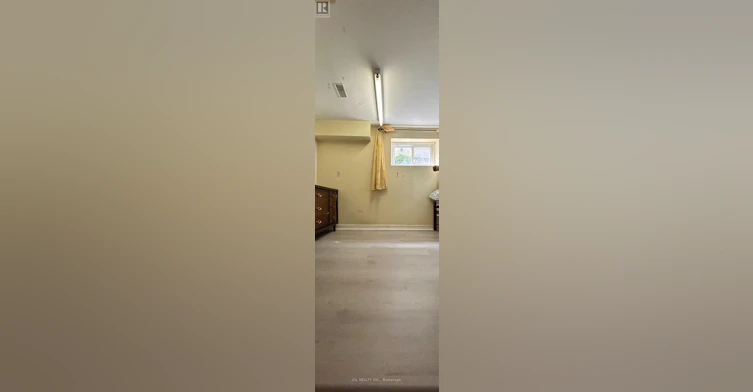 MASTERBEDROOM WALKOUTBSMT-186 Wilfred Ave Avenue, Toronto, ON, M2N 5C9