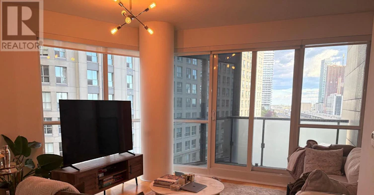 906-1 The Esplanade, Toronto, ON, M5A 0A8 - 2