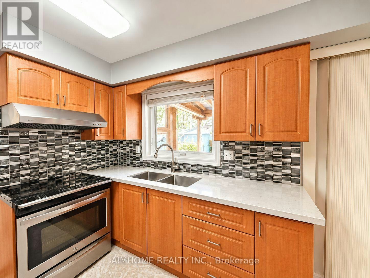 46 Chalet Road, Toronto, ON, M2J 3V4 - 7