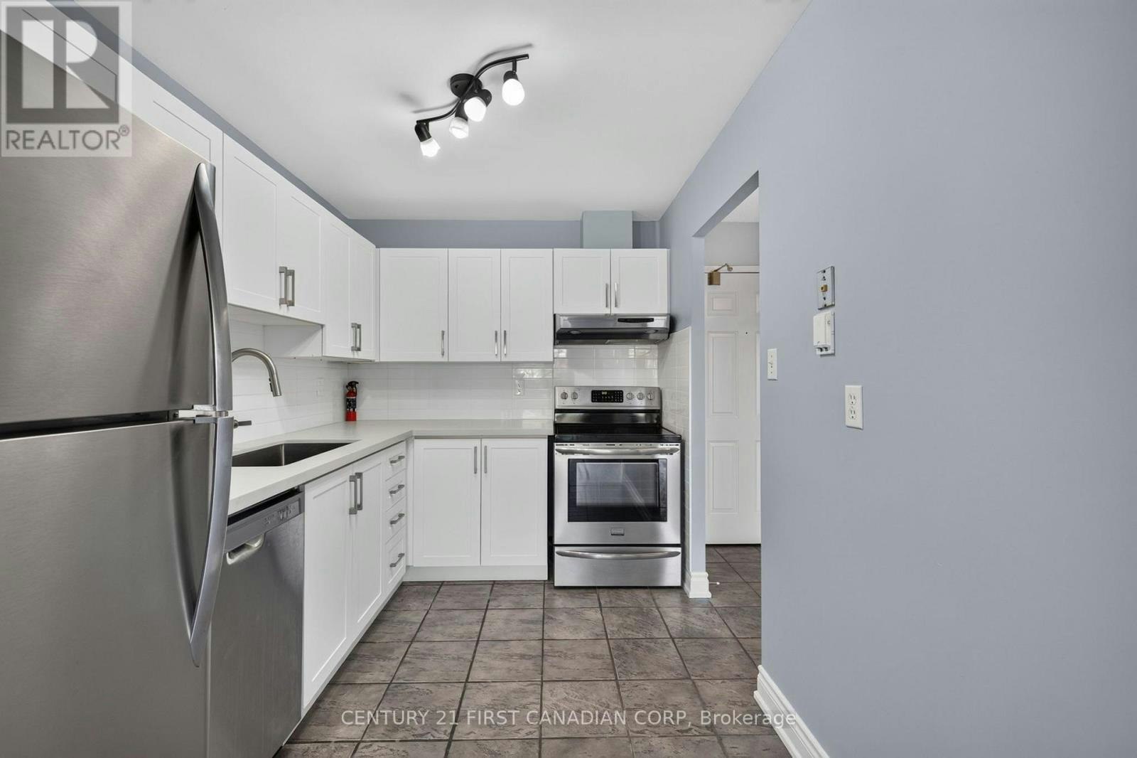 203-30 Chapman Court, London, ON, N6G 4Y4 - 12