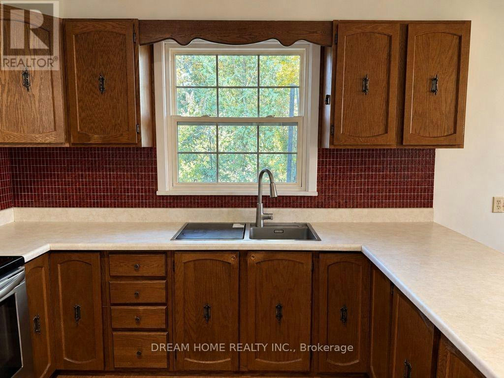 32 Davidson Drive, Vaughan, ON, L4L 1M1 - 12