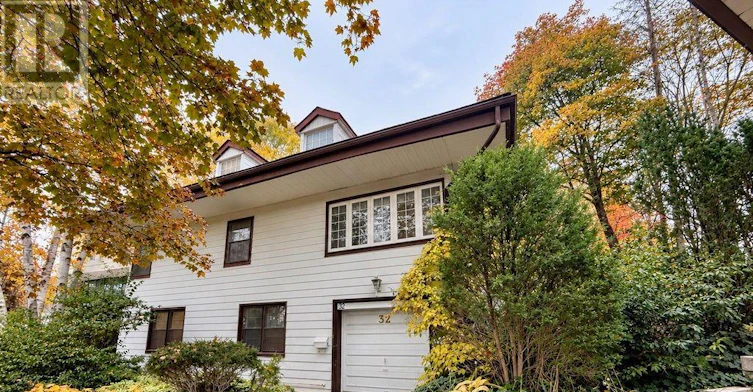32 Davidson Drive, Vaughan, ON, L4L 1M1